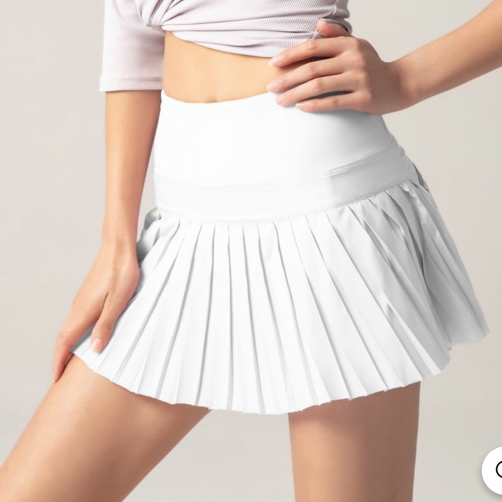 gold hinge skirt